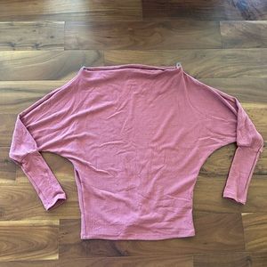 NWT Mahina pink off shoulder crepe top - size S
